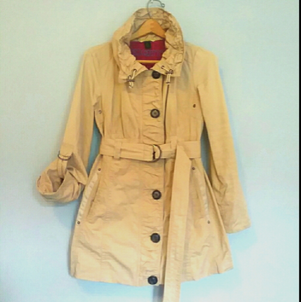 SPOOM Europe Belted Khaki Trench Coat